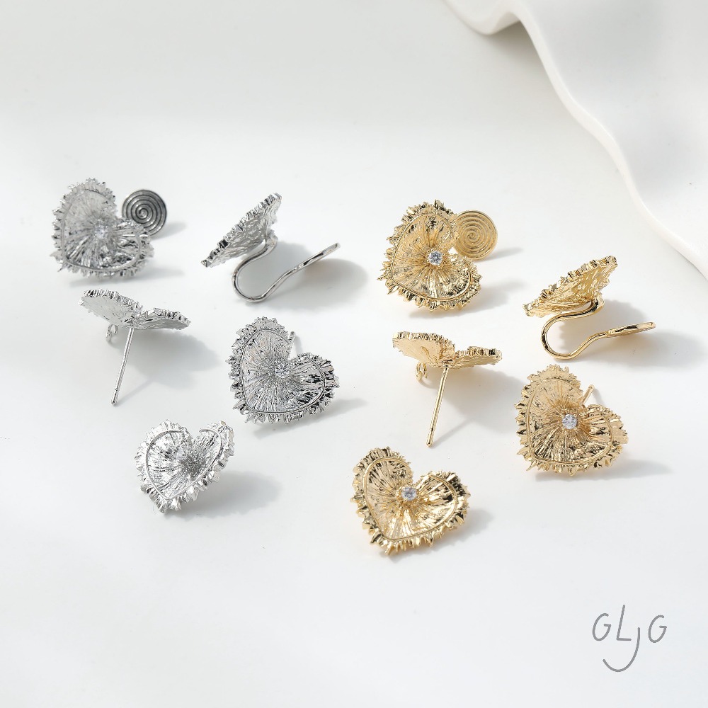4PCS Heart Charms Stud Earring - Jewelry Making Charms 评论和价格