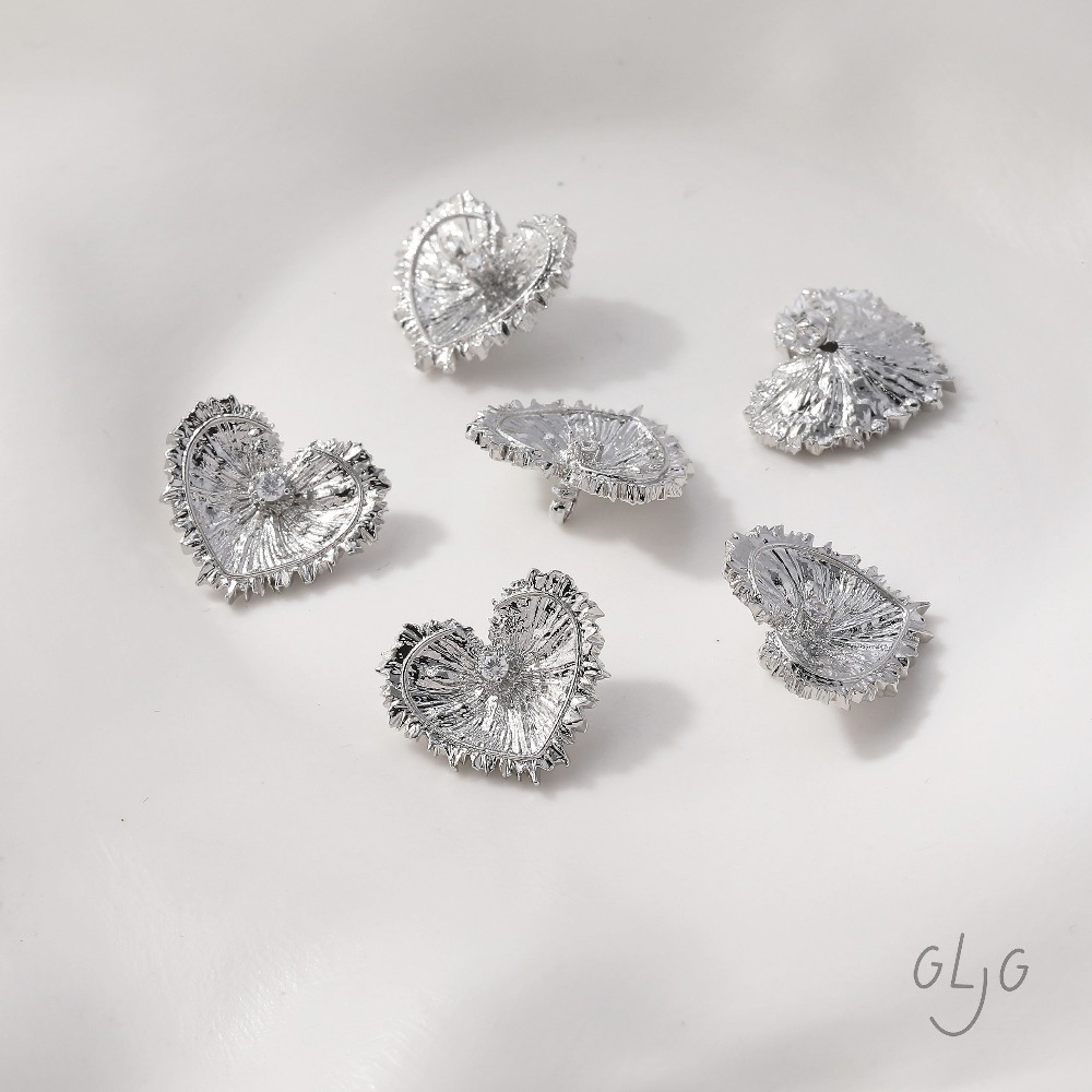 4PCS Heart Charms Stud Earring - Jewelry Making Charms 评论和价格